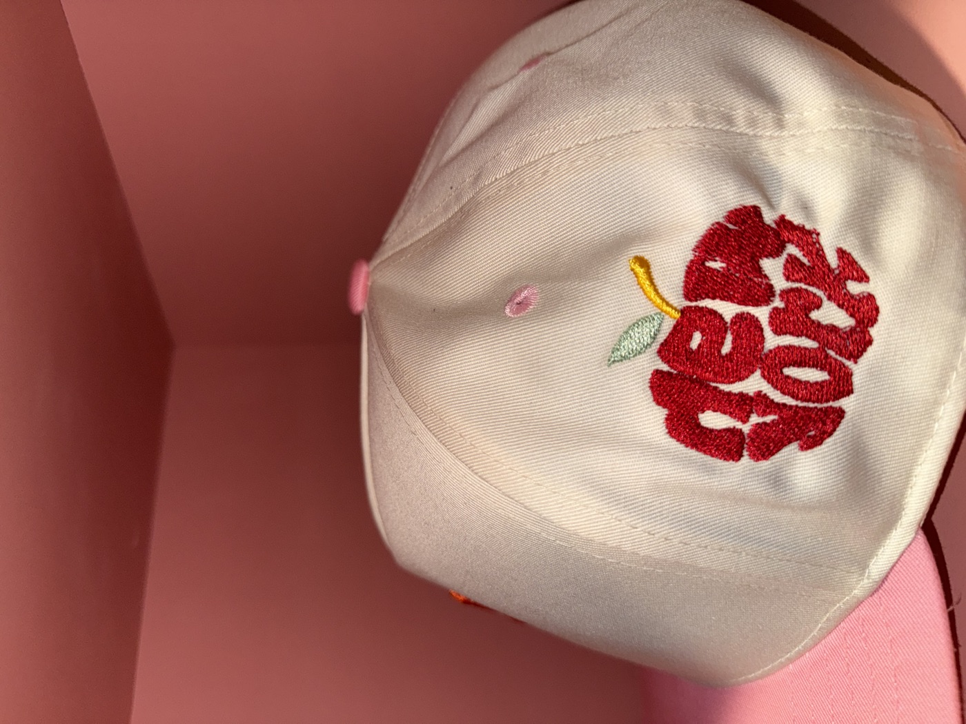 New York cherry design embroidered cap